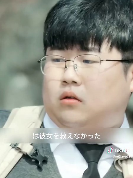 映画：壁の隙間からの脱出劇