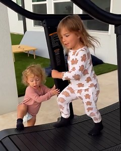 239K views · 801 reactions | Family goals on the treadmill!  | MetDaan Tips | Facebook