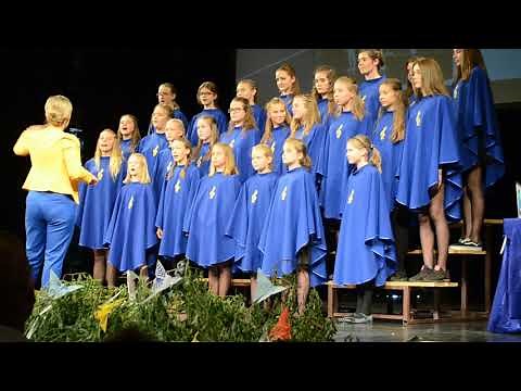 Hallo Django 3 głosowy kanon - szkolny chór Tarantela