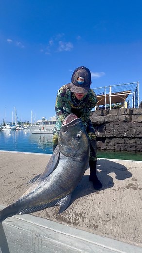 Giant Ulua! Guess the weight 👇🏼 | Nick Bailey Spearfishing