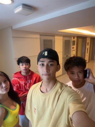 Magandang Hugis ng Katawan: Isang Kolab