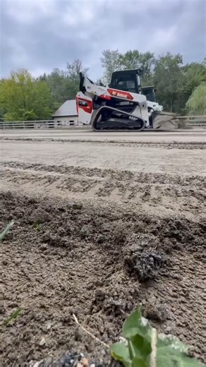 When two pieces of equipment sync up ... magic happens. ✨ 📽️: Byway Farm LLC | Bobcat Company