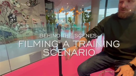 When I showed this video of the VR filming process to my brother his exact words were: “Fascinating that it can be done with so little equipment.” Here is 𝘩𝘰𝘸 filming VR training actually works.… | Guido Helmerhorst