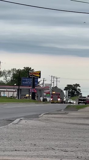 @ernieadams725 😮‍💨😮‍💨😮‍💨 #reinsfelderinc #foryoupage #dieseltruck #fyp #trucksofpa #pennsylvanialargecars #viral #doubledropmafia #kenworth #kenworthtrucks #trucksoftiktok #amodel #oldschool