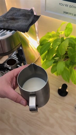 Latte Art Techniques with Breville Bambino