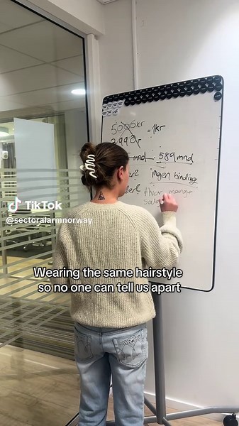 Vi elsker å matche på kontoret😍 #sectoralarm