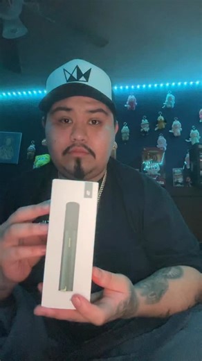 Edgar on Instagram: "First time using @puffco IN loveeeeeee thank you once again @johnnygotlove !!! 💥 it hits smoothly and amazing ✨😍😍 also I love how it has instructions on how to use it TWITCH:@ hi3dgar TikTok:@ Slumppedgar YouTube:@ hi3dgar #fyp #virial #trending ##puffco"