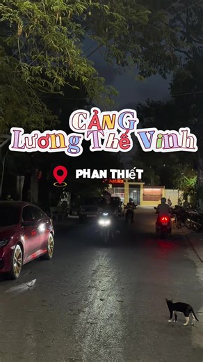 Vậy là Cảng đã cập bến Lương Thế Vinh rồi đây Phan Thiết ơi. Du lịch Phan Thiết dịp lễ 30/4 này mà chưa biết đi đâu ăn uống gì thì ghé Cảng ngayy 🤩. Ghé iem nha mí banh trường Phan Chu Trinh ơiiii, gần gần Hùng Vương ghé tiệm bên Lương Thế Vinh cho gần nhennn 💓😋 #dulichphanthiet #phanthietangi #phanthiet #anvatphanthiet #muine