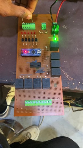 Custom Built PLC using an Arduino nano. Has 5 inputs, 8 outputs and 2 Analog Inputs. Works perfectly with Ladder Diagram programming.#Automation #NADII #PLC #Engineering #fyp