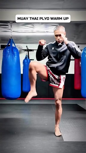 Muay Thai Plyo Warm Up Check out our YouTube for the full warm up! YT/EvolveTrainingCenter #muaythai #martialarts #training #fitness #explorepage | Evolve Training Center