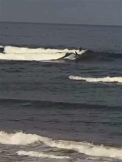 Surfeando en La Plage - Surfcam en Punta del Este