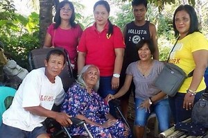 Unable to walk, Lilia Cuntapay pleads for financial help | ABS-CBN Entertainment
