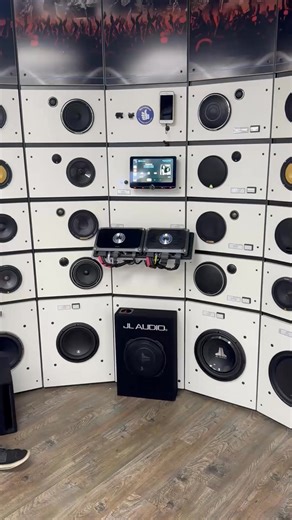 🔦 SoundsGood Spotlight – Why Buy Brand Name & Local? 🎶🛠️ Sure, it might be tempting to grab a stereo or audio gear from your favorite online big box store because of the low prices… but there’s so much more to consider: ✅ Extra features you won’t find on entry-level gear ✅ Better sound quality that transforms your drive ✅ Durability built to last ✅ Full warranty support ✅ Aftercare service from a local team you can trust At SoundsGood, we don’t just sell you boxes—we help you build your car a