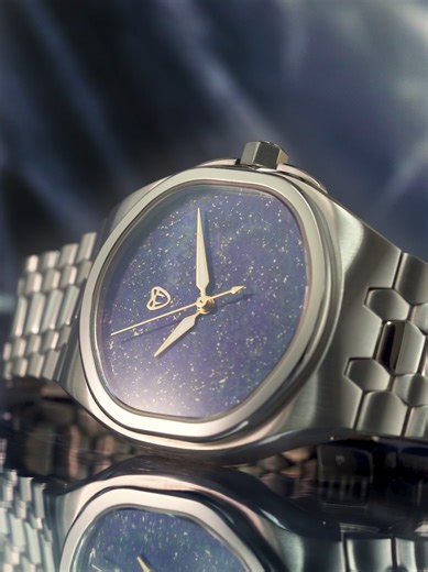 Discover Naga Opera 39: Unique Lapis Lazuli Watch