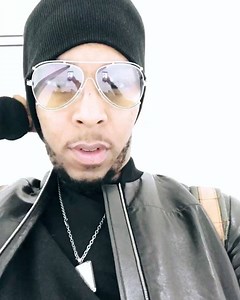 God's gonna speak to your heart today while you worship!🙌🏾💨💨💨 @hillcitychurchla | Deitrick Haddon
