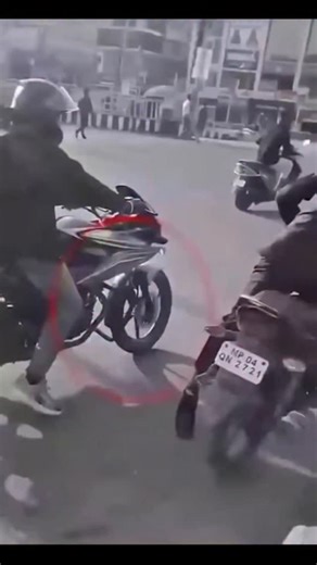 SA Anushree on Instagram: "He is ghost 👻 body how ? I don't deliver? #followreel #viralreels #share"