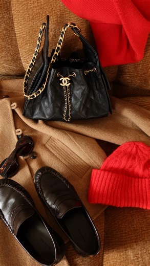 Margaux Lahana on Instagram: "En ce moment, je suis rouge. Cardigan modèle Luis Manteau modèle Liam Chemise modèle Yoko Jean modèle Marceau (soon) Ceinture modèle Hena"