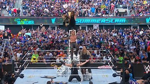 🇫🇷 Les moments marquants du Match T.L.C. à SummerSlam | WWE France