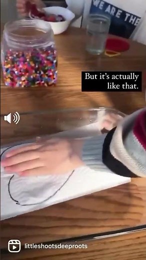 🙋🏼‍♀️ Who wants to try this fun object lesson this Easter? SUPPLIES: - paper towel - watercolor