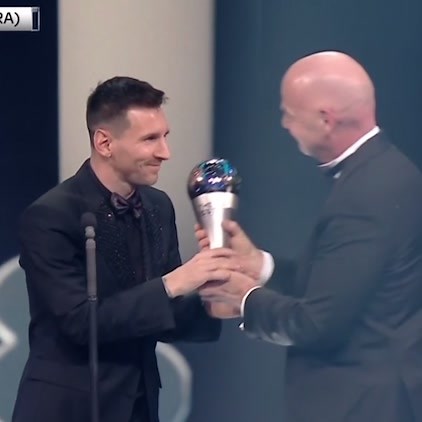 LEO MESSI WINS THE BEST MEN'S PLAYER 👑. #messi