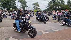 Vertrek vanuit Elburg. Euro Run georganiseerd door Chopper Club Nederland. Daar zijn wij best wel trots op!!! | Chopper Club Nederland