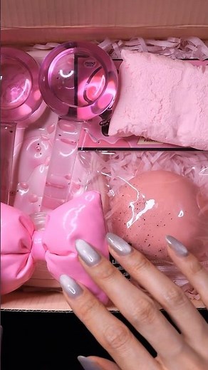#asmr #satisfying Pack pink ASMR props with me