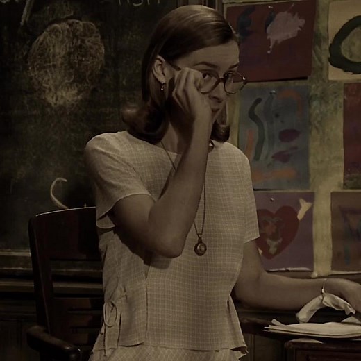 Embeth Davidtz Matilda Comfort Character | Misshoney #misshoney #matilda #embethdavidtz