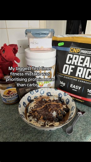 Carb Maxxing vs Protein: Why Prioritising Carbs Can Boost Offseason Gains