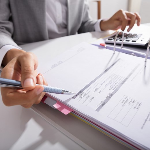 Fiscalité des SAS : maîtrisez IS, IR, TVA et dividendes !