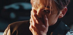 Kang Daniel révèle un teaser MV pour « PARANOIA »