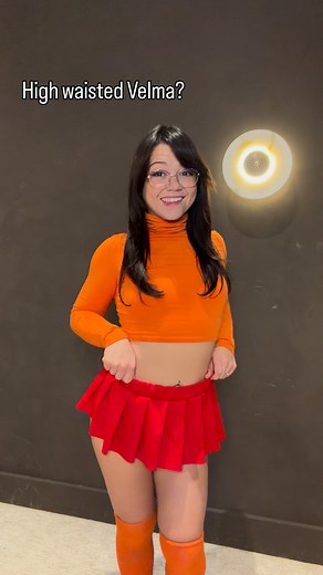 Jinkies tough decision😮‍💨🤓 | Mochi Mona