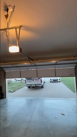 Genie 2128 on Raynor Buildmark