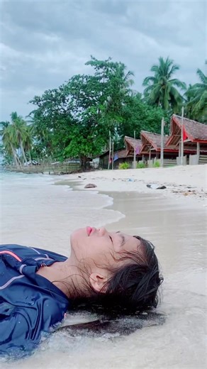 Engaging Beach Dance Trends Featuring My Niece