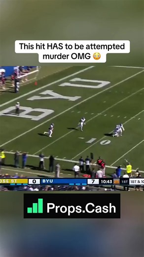 This hit HAS to be attempted murder OMG 😳 @propsdotcash #collegefootball #nfl #fyp
