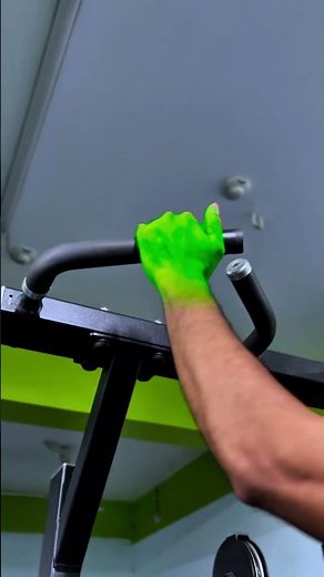 The perfect Assisted Pull-Up Machine #fitness #pullups #pushpullworkout #assistant
