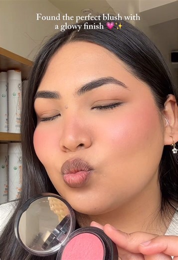 Perfect Glowy Finish Blush Review