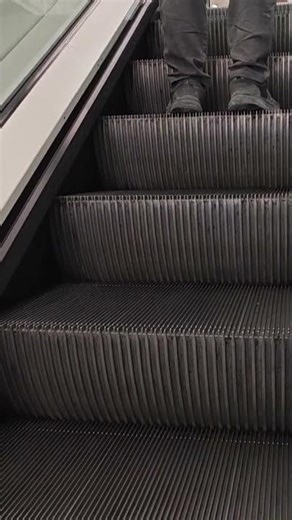 #Schindler 9300AE-10 #Escalator [Up, EG-1] | Coop City St. Annahof, #Zürich #Switzerland