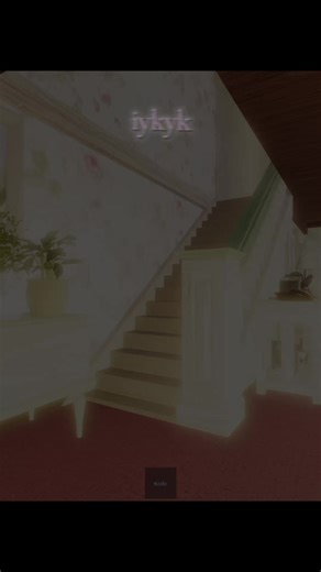 Exploring Daisy's Apartment in Roblox Gameplay