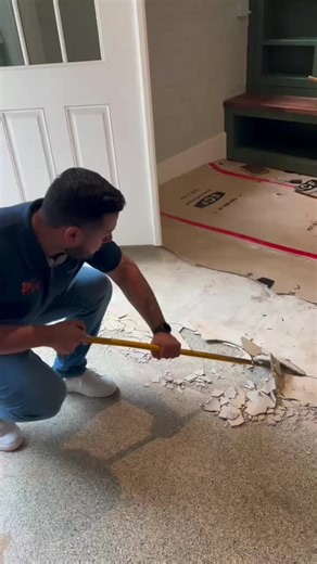 This is exactly why proper prep and leveling matter 👇 In this case, the floor wasn’t properly prepared and no primer was used before applying the self-leveling concrete. Without that critical step, the material doesn’t bond correctly: leading to failure down the line. At Peachy Flooring Solutions, we make sure every project starts with the right prep work so your floors last the way they should. Cutting corners might save time upfront, but it almost always costs more in the long run. Do it righ