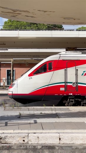LE FRECCE DI UNA VOLTA: ETR.463 027 in partenza da PISA CENTRALE!