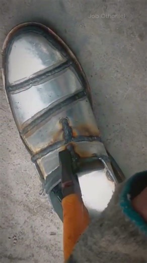 Handmade Steel Shoes by a Master Blacksmith (Unbelievable)