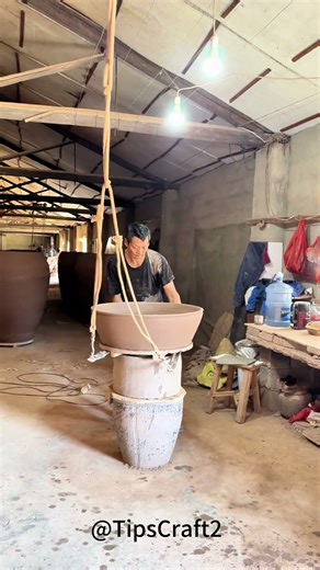 Move the big vat! There are some tricks to moving the earthenware