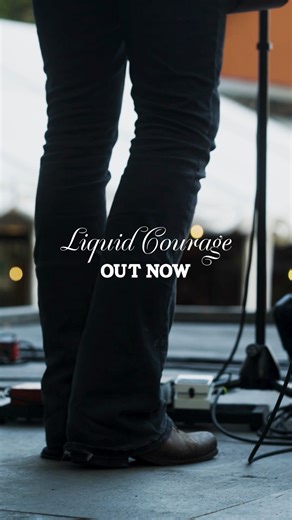 ”Liquid Courage” is out now! Guys sometimes need a little liquid courage to ask that girl to dance ✍️ Written by me, Maria Jane Smith, Adam Wendler, Jonas Jurström | Jay Smith