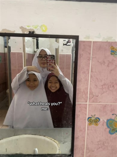 i will forever love this school, especially all my juniors and teachers that never failed to teach me. will miss this school so much, all the memories spent together. wish we could meet again someday 🥹🤍