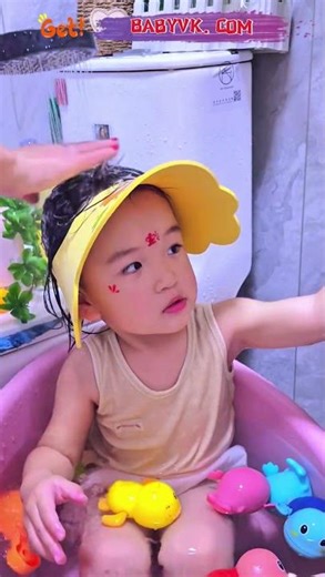 Baby Shampoo Shower Cap: Easy Rinse, No Water in Eyes or Ears #BathTime