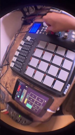 Best old midi controller for the Koala Sampler #MPD26