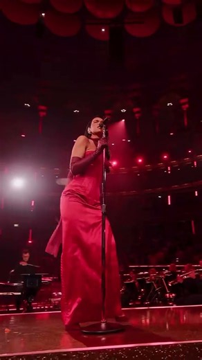 Dua Lipa performing 'Training Season' with a full live orchestra in London 😭❤️ #shorts