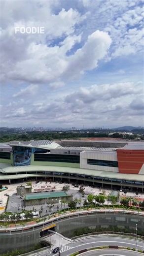 Exploring IOI City Mall: Malaysia's Largest Shopping Haven