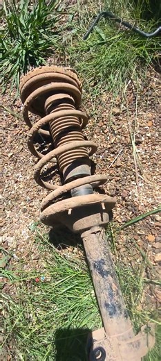 had a Spring compressor snap once that was enough for me😆 #mechanic #strut #noway