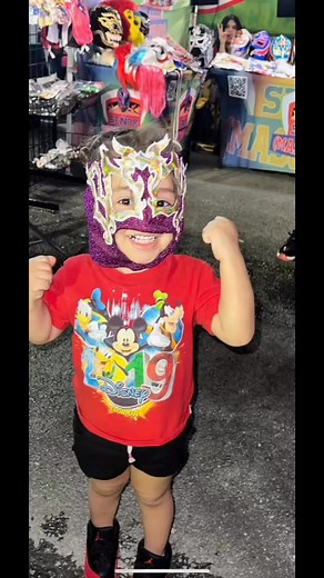 12 reactions | FENIX LUCHA LIBREFénix Entertainment Lucha Libre @highlightJaime MartinezLoko WrestlingRoman Rose Zilla Fatu Alex Salas Valerie ReyesAnthony David Solorzano like to thank all the fans all the Luchadores that came and stopped to say hi in my booth. Thank you for the promoters all the people that put in the hard work to make the event very successful Karbach Brewing Co. | Jorge Alvaro Salas | Facebook